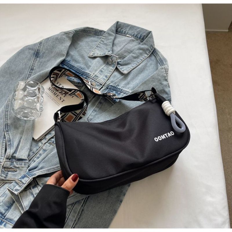 Solid Color Canvas Crossbody Bag Style Wide Shoulder Strap Nylon Shoulder Bag Zipper Dumplings Bag Bucket Bag Girls