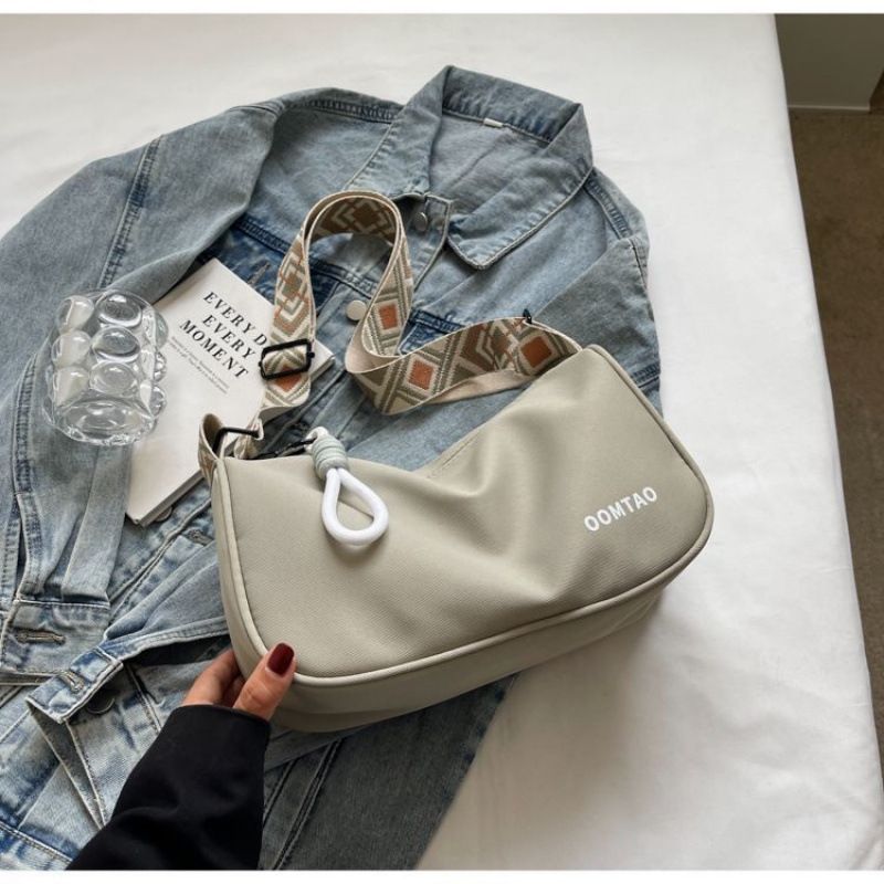 Solid Color Canvas Crossbody Bag Style Wide Shoulder Strap Nylon Shoulder Bag Zipper Dumplings Bag Bucket Bag Girls