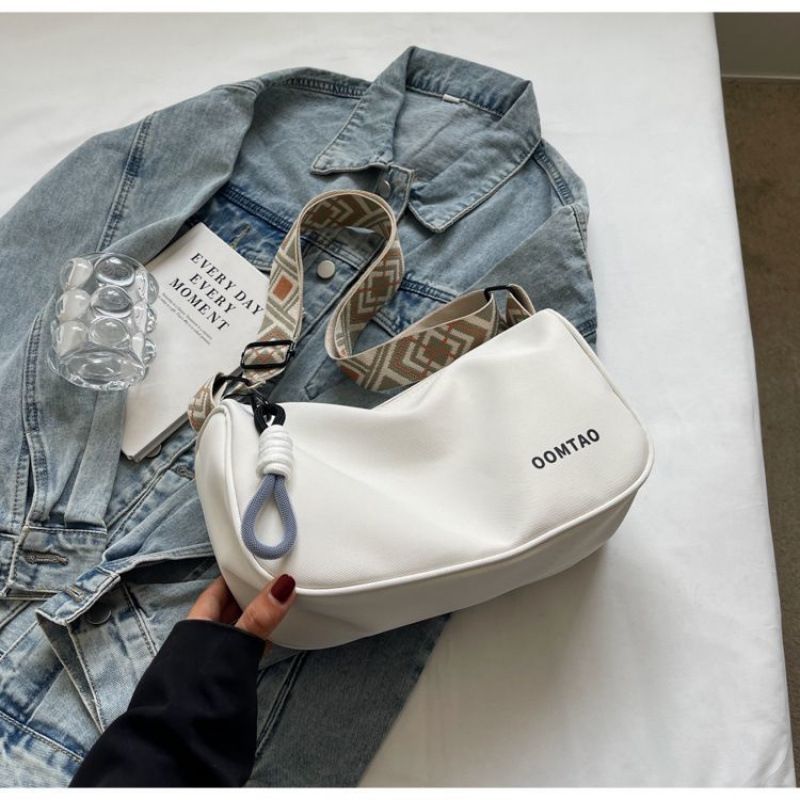 Solid Color Canvas Crossbody Bag Style Wide Shoulder Strap Nylon Shoulder Bag Zipper Dumplings Bag Bucket Bag Girls