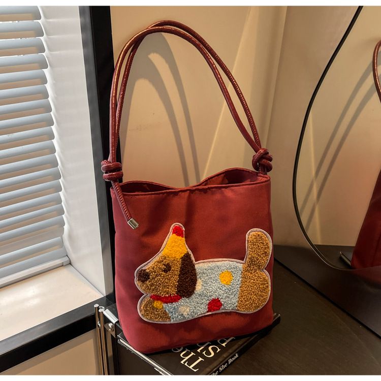 Casual Dachshund dog bag new autumn single-shoulder underarm bag for women high-end and versatile crossbody bucket bag
