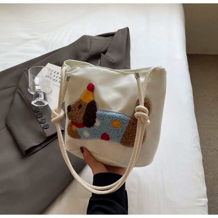 Casual Dachshund dog bag new autumn single-shoulder underarm bag for women high-end and versatile crossbody bucket bag