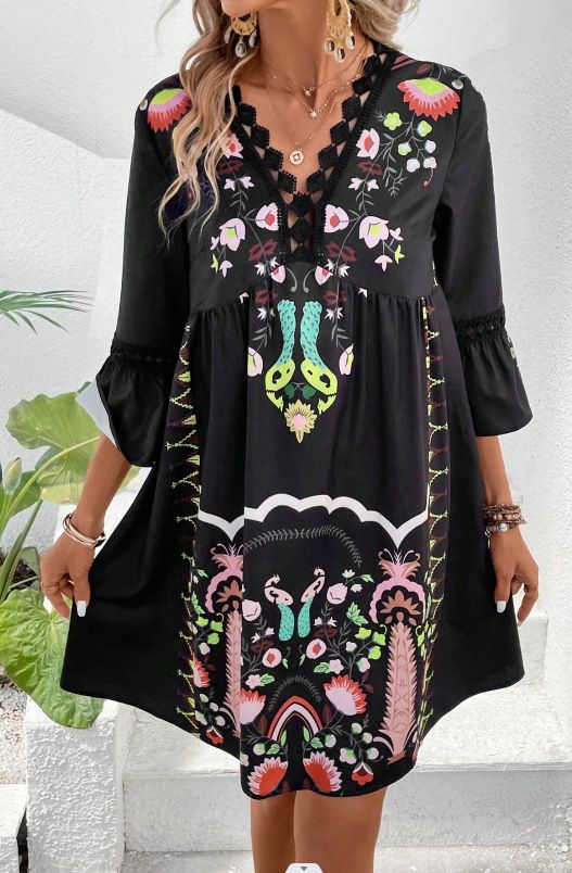Vintage Floral Flare Sleeve Dress Elegant Hollow Out Lace V-neck Loose Mini Dress Boho Retro Beach Casual A-Line Dress Vestidos
