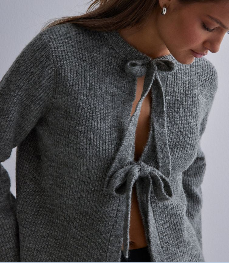 Autumn/Winter New Arrival Women's Solid Color Sweater Cardigan Loose Fit Top  Fashionable Outerwear