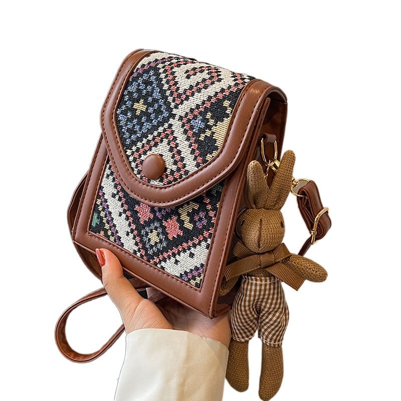 Women's New PU Crossbody Bag Small Square Magnetic Buckle Stylish Handbag Shoulder Purse for Shopping Dating Travel