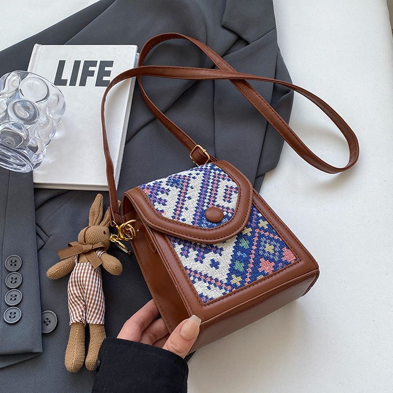 Women's New PU Crossbody Bag Small Square Magnetic Buckle Stylish Handbag Shoulder Purse for Shopping Dating Travel