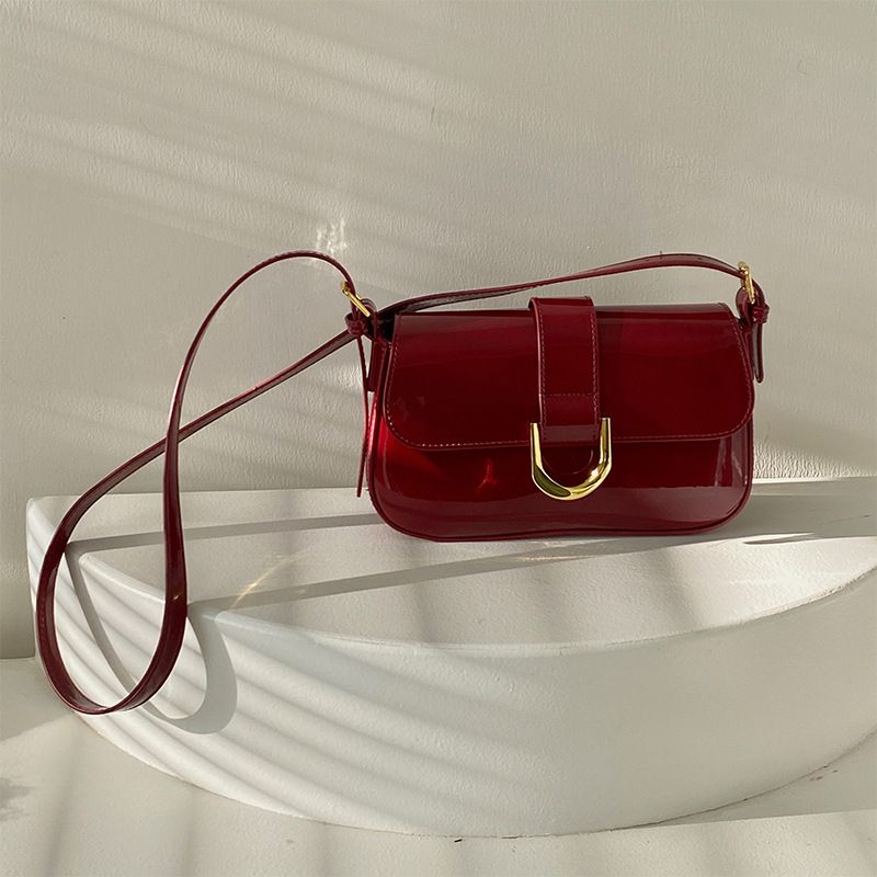Retro Patent Leather Shoulder Bag For Women Luxury Flap Crossbody Bag Solid Color Underarm Bag Red Crossbody Bag Lady Handbag