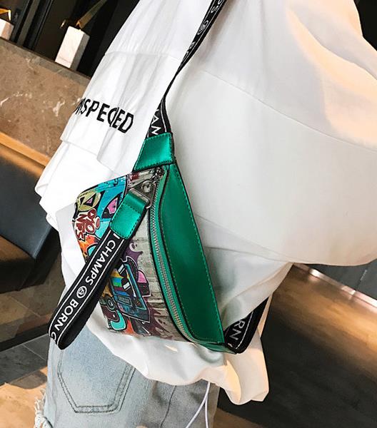 New Fanny Pack For Women PU Waist Bags For Kids Hip Hop Potato Chips Banana Bag Women Chest Bag Graffiti Printed Kidney Bags