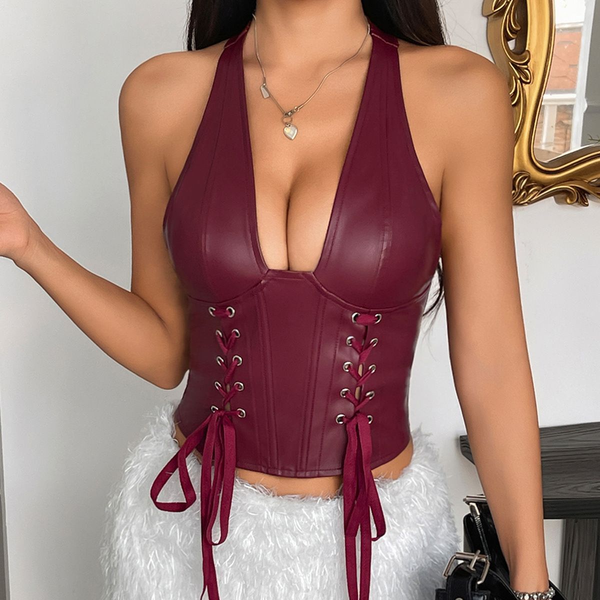 Solid Punk PU Leather Crop Top Women Sexy Deep V Halter Neck Sleeveless Backless Slim Fit Tank Top Fashion Party Clubwear