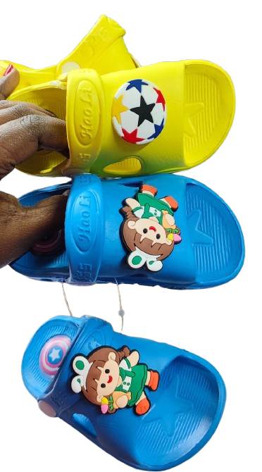 Kids Cartoon Design Crocks Soft Sole Luminous Slippers for both Boys & Girls Cute Trendy Children Casual Footwear Sandals Crocs, Indoors and Outdoors, Kids shoes
