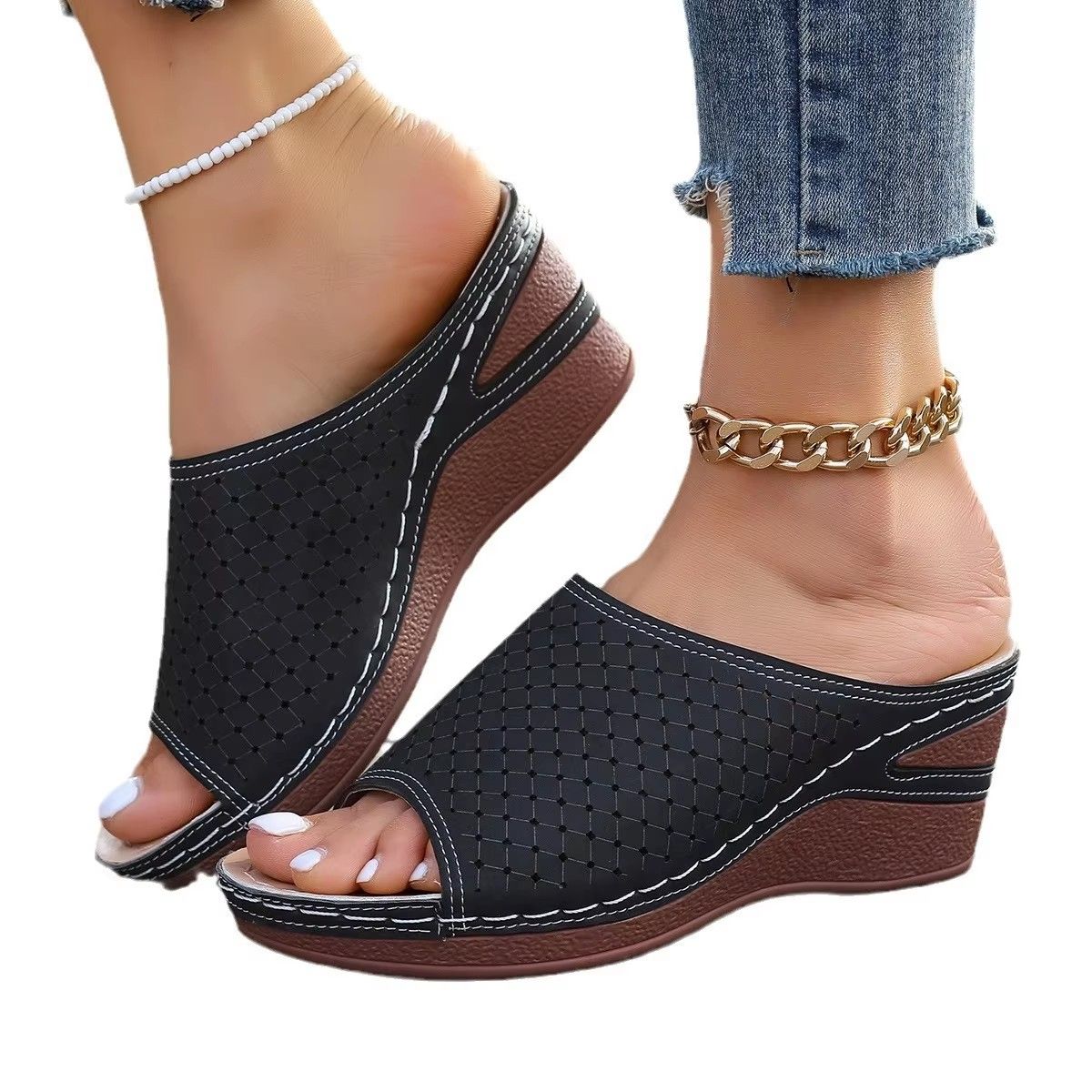 2024 New Fashion Women's Wedge Heel Thick Bottom Slippers Large Solid Fish Mouth Wedge Heel Elevated Casual Slippers