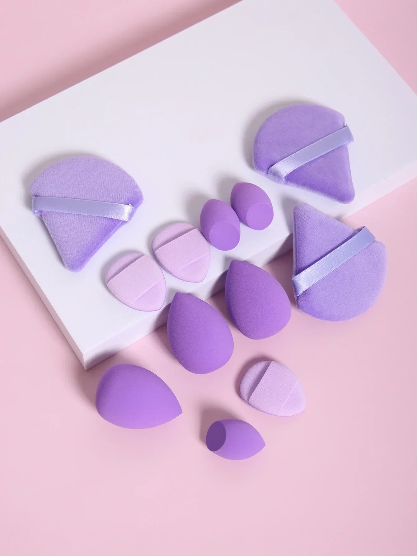 12Pcs Makeup Sponge Set, Beauty Tool Women Make Up Accessories Cosmetic Puff Blender (Including 3 Loose Powder Puffs, 3 Mini Air Cushion Puffs, 3 Beauty Eggs and 3 Mini Beauty) Beauty Egg Makeup