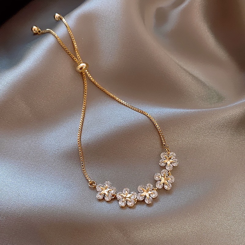 2025 Valentine's Day jewelry gifts Luxury Classic Full of Rhinestones 18K Gold Plated Bracelets For Women Sparkling Simple Zircon Bracelets Jewelry