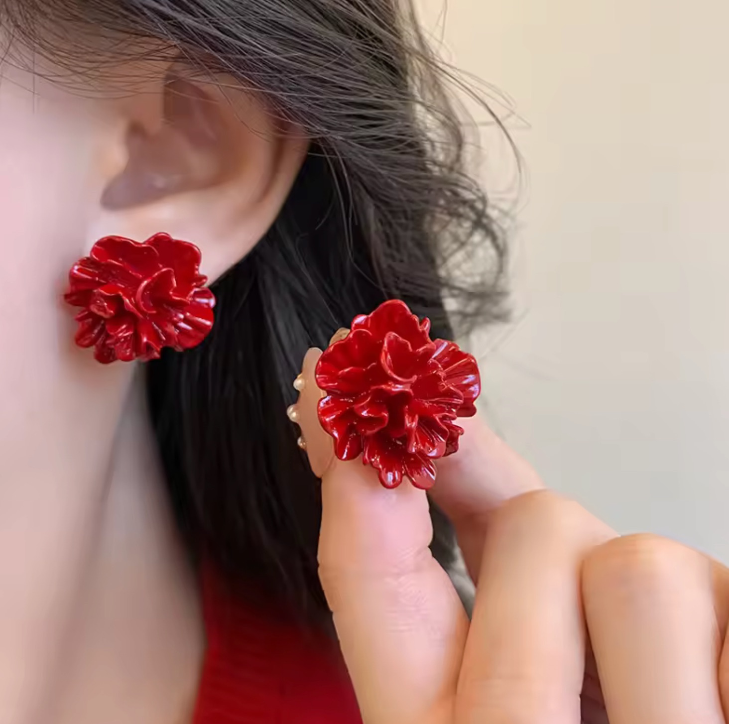 Bohemian Red Flower Women's Stud Earrings Unique Design Folded Irregular Floral Small Earrings Summer Beach Vacation Ear Jewelry