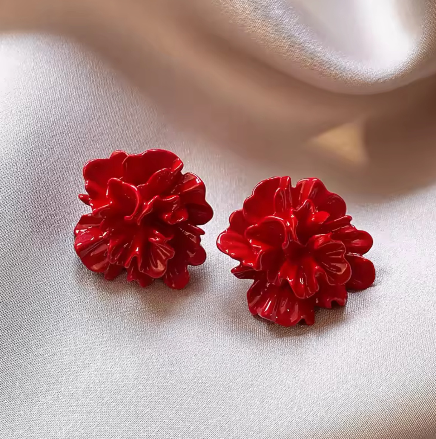Bohemian Red Flower Women's Stud Earrings Unique Design Folded Irregular Floral Small Earrings Summer Beach Vacation Ear Jewelry