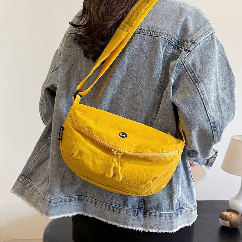 High Quality Ultra-light Waterproof Nylon Single Shoulder Cloth Bag ,Crossbody Bags Chest Bags Simple Fashion Lightweight Practical Hiking Traveling Casual Sport Commuter Daily Suitable For All People