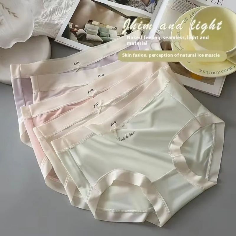 Mid-high Waist Ice Silk Cool Feeling Ultra-thin Seamless Underwear For Women,Breathable And Comfortable Girls' Triangle Underwear,Romantic Ice Silk,Full Of Enchantment,Summer Madam Exclusive Underwear