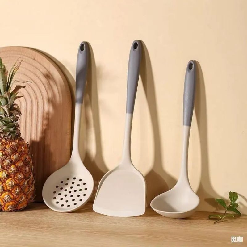 3PCS Food-grade Silicone Spatula Spoon Colander,Non-stick Pan Special Spatula Set,High Temperature Resistant Silicone Material Quality,Household Cooking Kitchen Tools