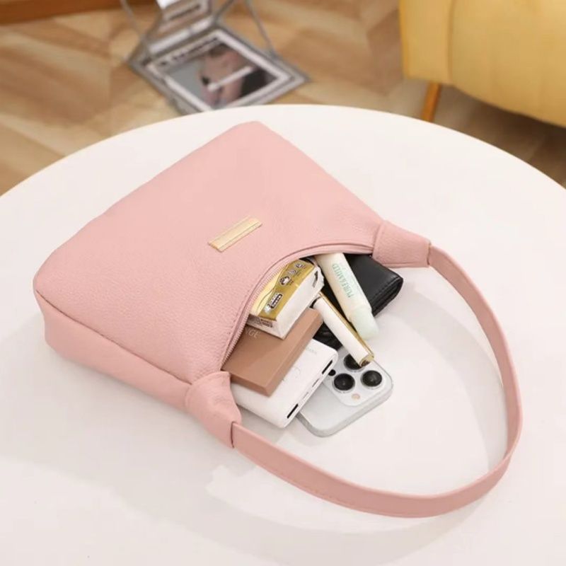 New Trendy Shoulder Bag， Fresh And Sweet Lychee Pattern Underarm Bag ，Casual Commuter Handbag， Trendy Versatile Minority Design