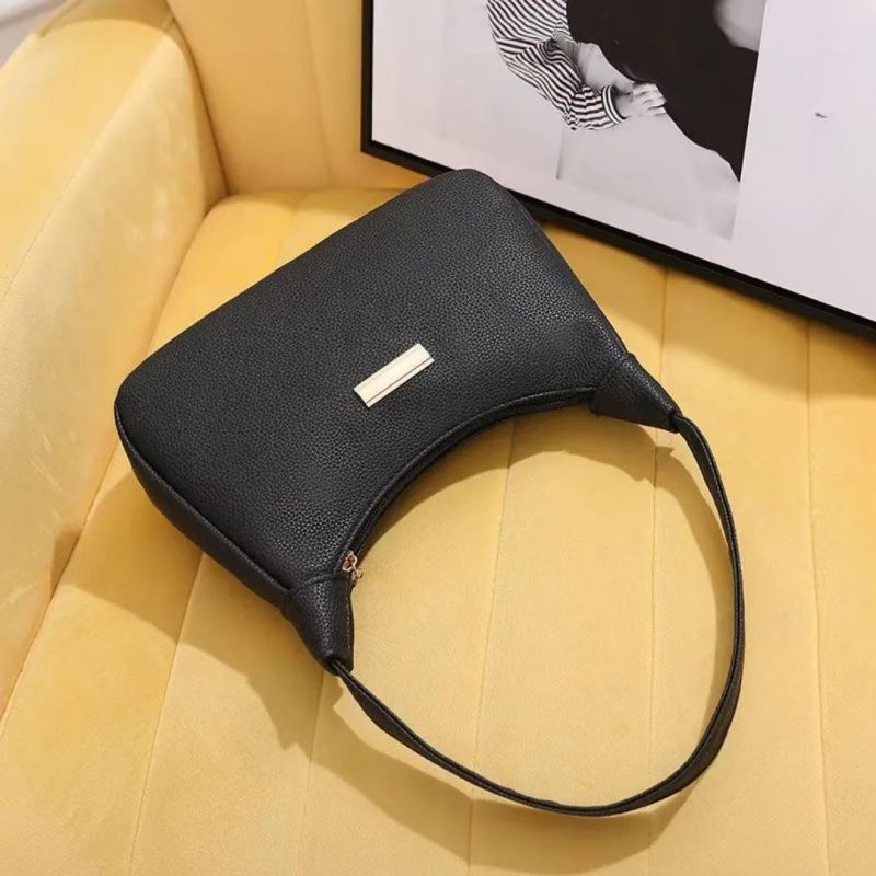 New Trendy Shoulder Bag， Fresh And Sweet Lychee Pattern Underarm Bag ，Casual Commuter Handbag， Trendy Versatile Minority Design