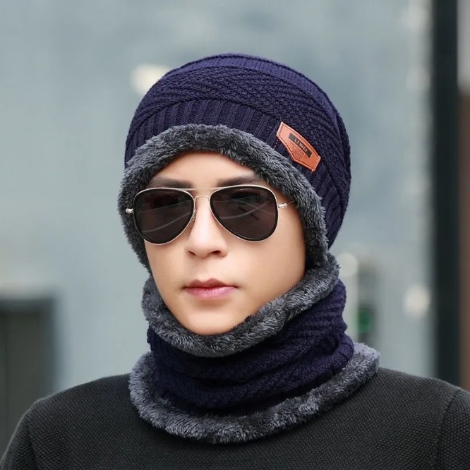 Men's and women's universal hat and neck two-piece set, winter plush insulation, men's ear protection, knitted hat, windproof sweater hat