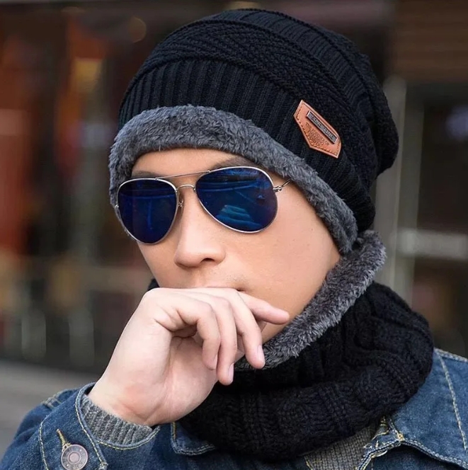 Men's and women's universal hat and neck two-piece set, winter plush insulation, men's ear protection, knitted hat, windproof sweater hat