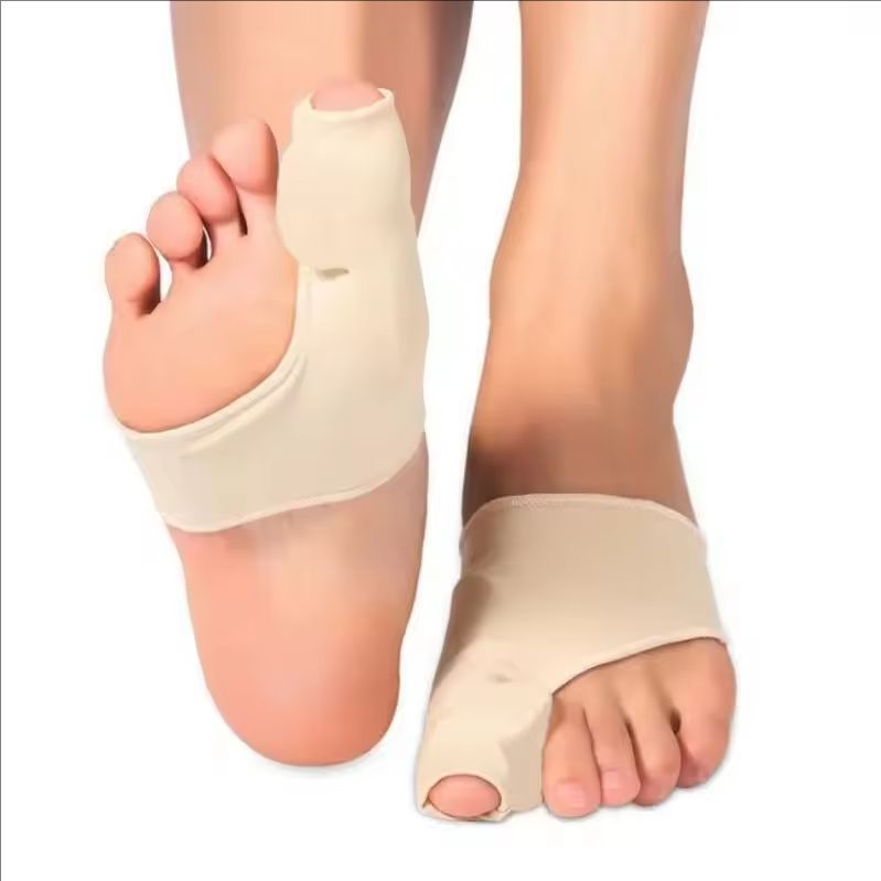 Toes Corrector Big Toe Separator Protector Bunion Sleeve Straighteners Bunion Corrector Regulator Sock Feet Care Tool