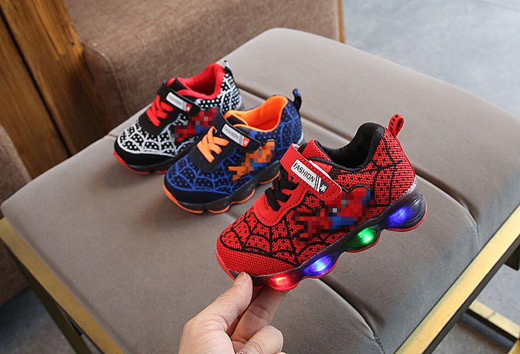 Children's shoes boys and girls sports shoes mesh single shoes LED light-emitting shoes 1-9 years old children's shoes