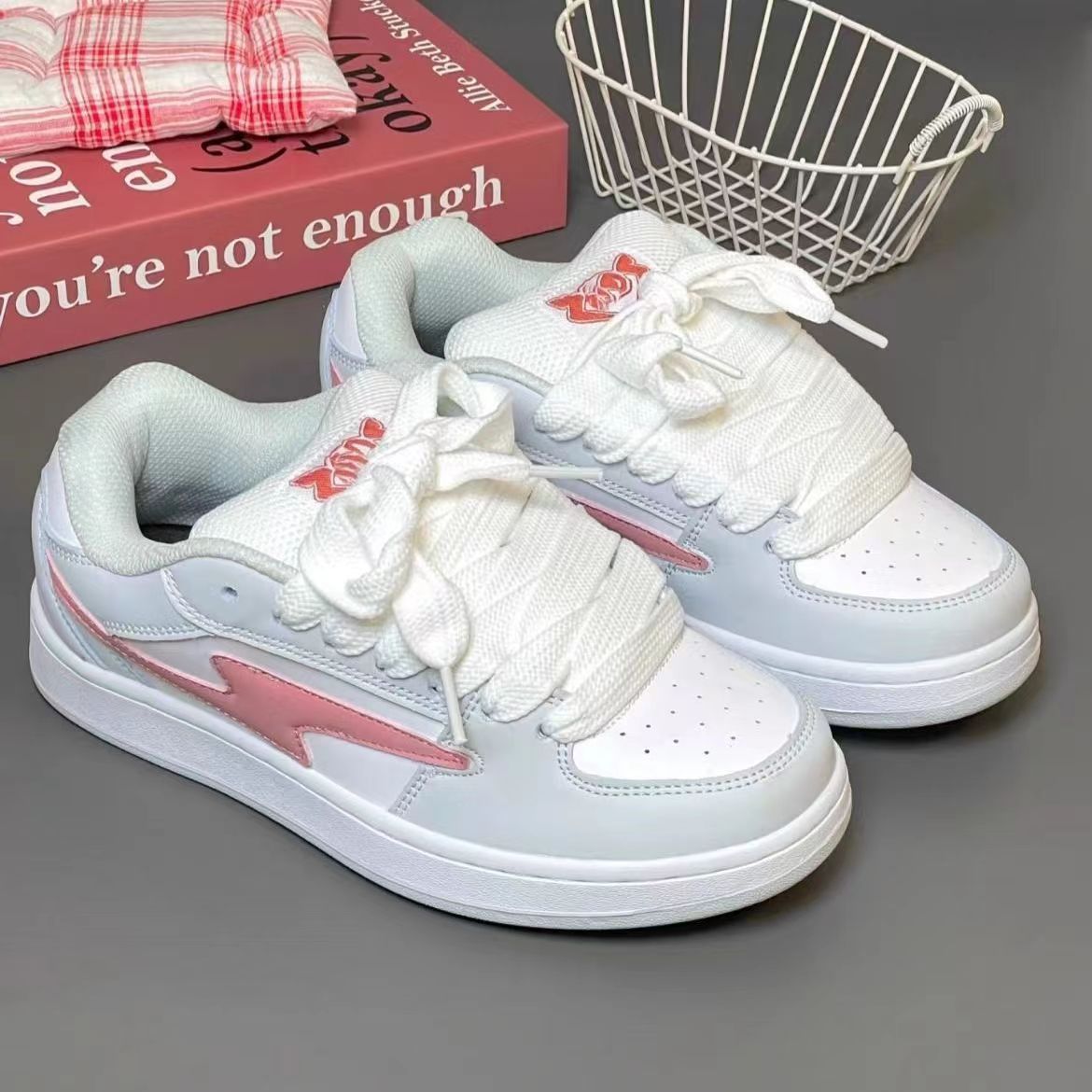 Original Yellow Lightning Bread Shoes for Women in S Trendy Versatile Splicing Low Top Skateboarding Shoes Retro Thick Bottom Casual Women's Shoes Sports Shoes