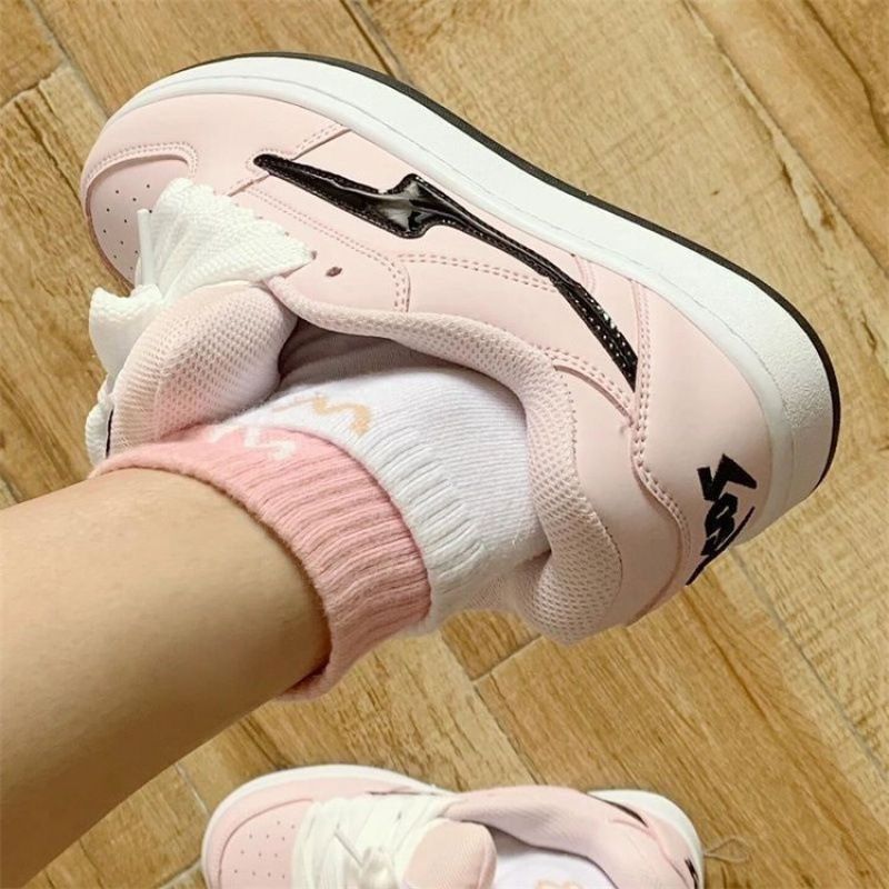 Original Yellow Lightning Bread Shoes for Women in S Trendy Versatile Splicing Low Top Skateboarding Shoes Retro Thick Bottom Casual Women's Shoes Sports Shoes