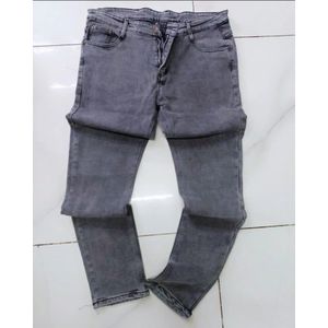 MEN SLIM FIT JEANS TROUSER  Men’s jeans straight pants business thin section mid-waist trousers boy’s loose trousers casual men’s pants men’s classic slim jeans Simple and versatile size 30,31,32,33..