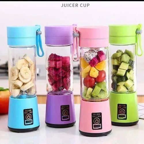 Generic Portable USB Rechargeable Electric Blender- Equipped with a USB rechargeable battery, it ensures you can blend anywhere, anytime, without the need for a power outlet.