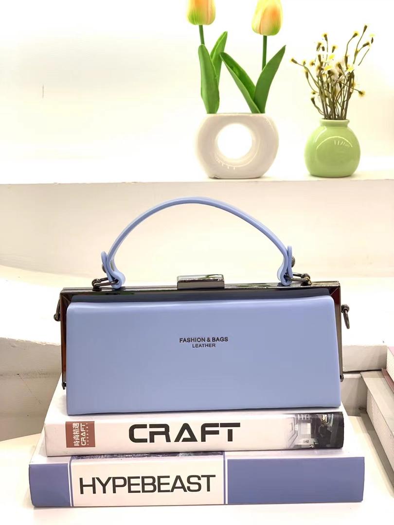 [ 🔥💰 BEST OFFER 💰🤩🤩✨JUST FOR YOU !!! ] 1 Pc  Brand New Ladies Handbag That provides the perfect way to carry your necessities while adding a touch of refinement to your overall look✔👌