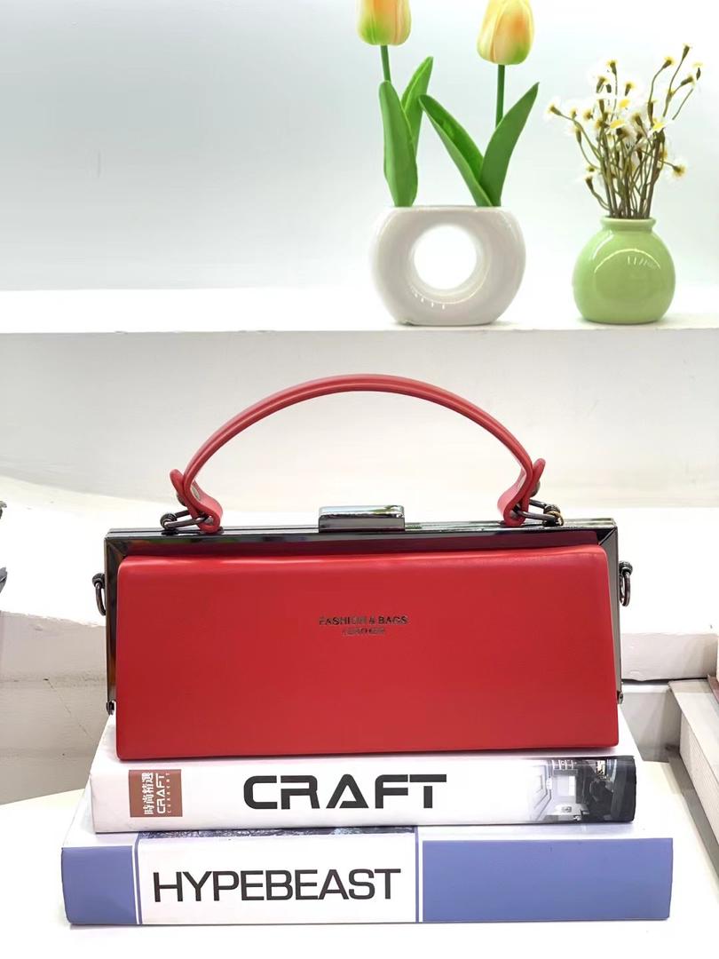 [ 🔥💰 BEST OFFER 💰🤩🤩✨JUST FOR YOU !!! ] 1 Pc  Brand New Ladies Handbag That provides the perfect way to carry your necessities while adding a touch of refinement to your overall look✔👌