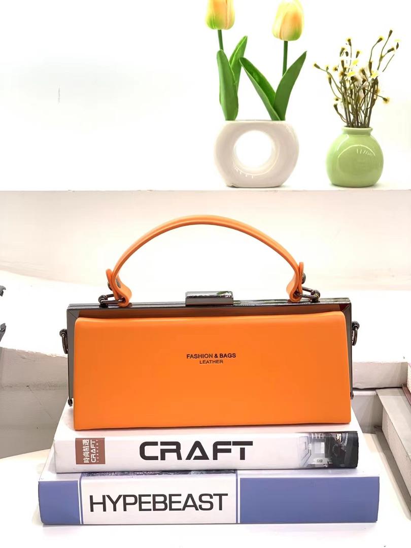 [ 🔥💰 BEST OFFER 💰🤩🤩✨JUST FOR YOU !!! ] 1 Pc  Brand New Ladies Handbag That provides the perfect way to carry your necessities while adding a touch of refinement to your overall look✔👌