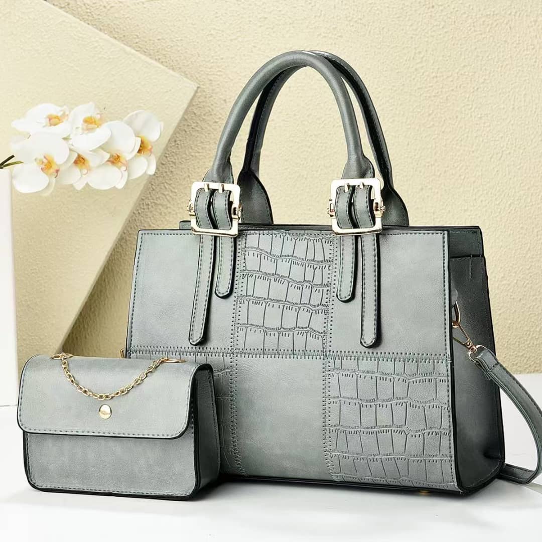 [ ❤EMBRACE THE LATEST TREND 🤩🤩✨ !!! ] 2 IN 1Brand New High Quality Stylish and Luxurious Comfortable Ladies Handbag ..Designed With Durability and Functionality ✔👌