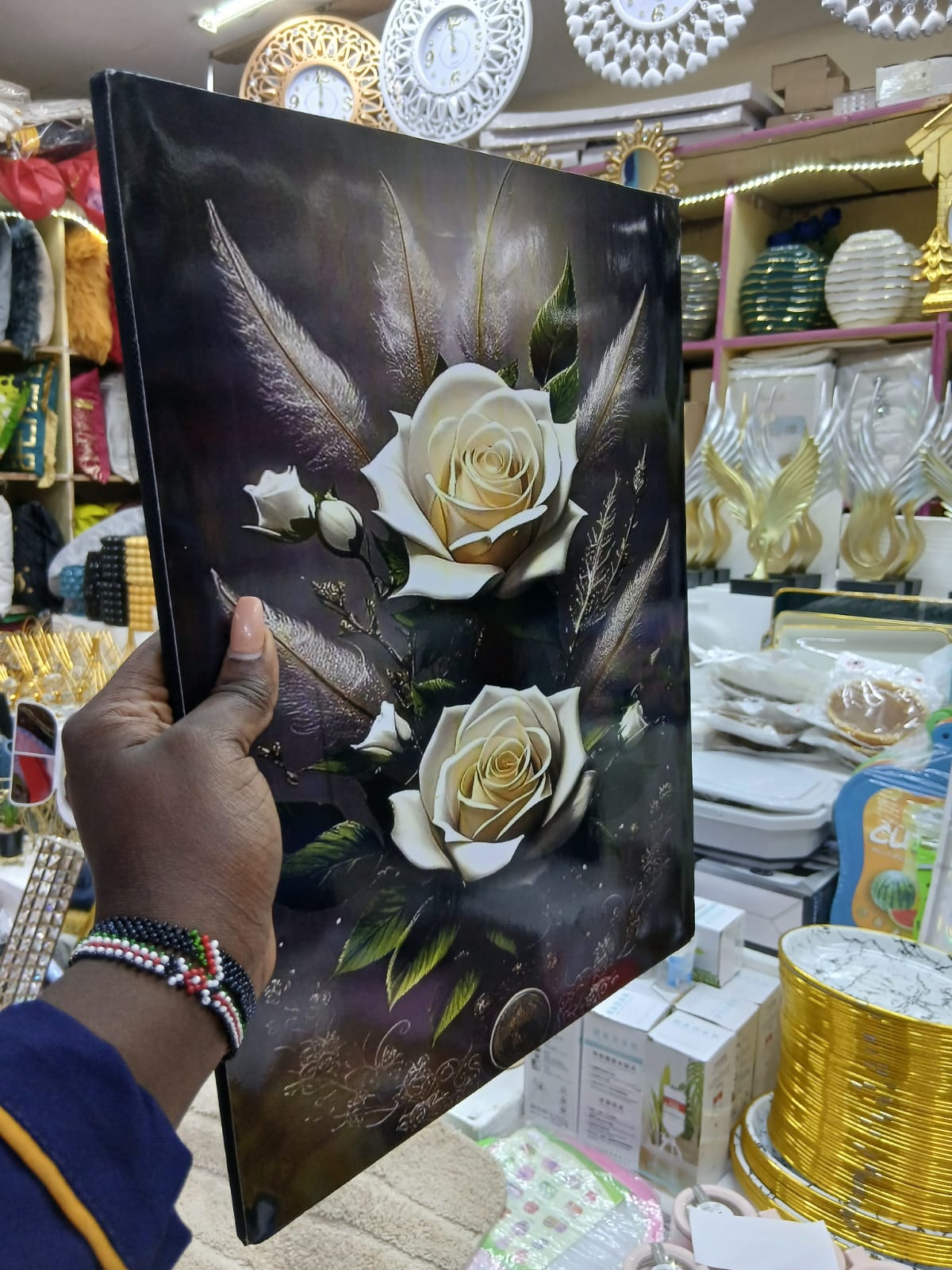 (EXPERIENCE LUXURY FOR LESS❤) Single Brand New Stylish and Luxurious Fancy Portraits Exclusive and Enticing. Designed With Durability and Functionality