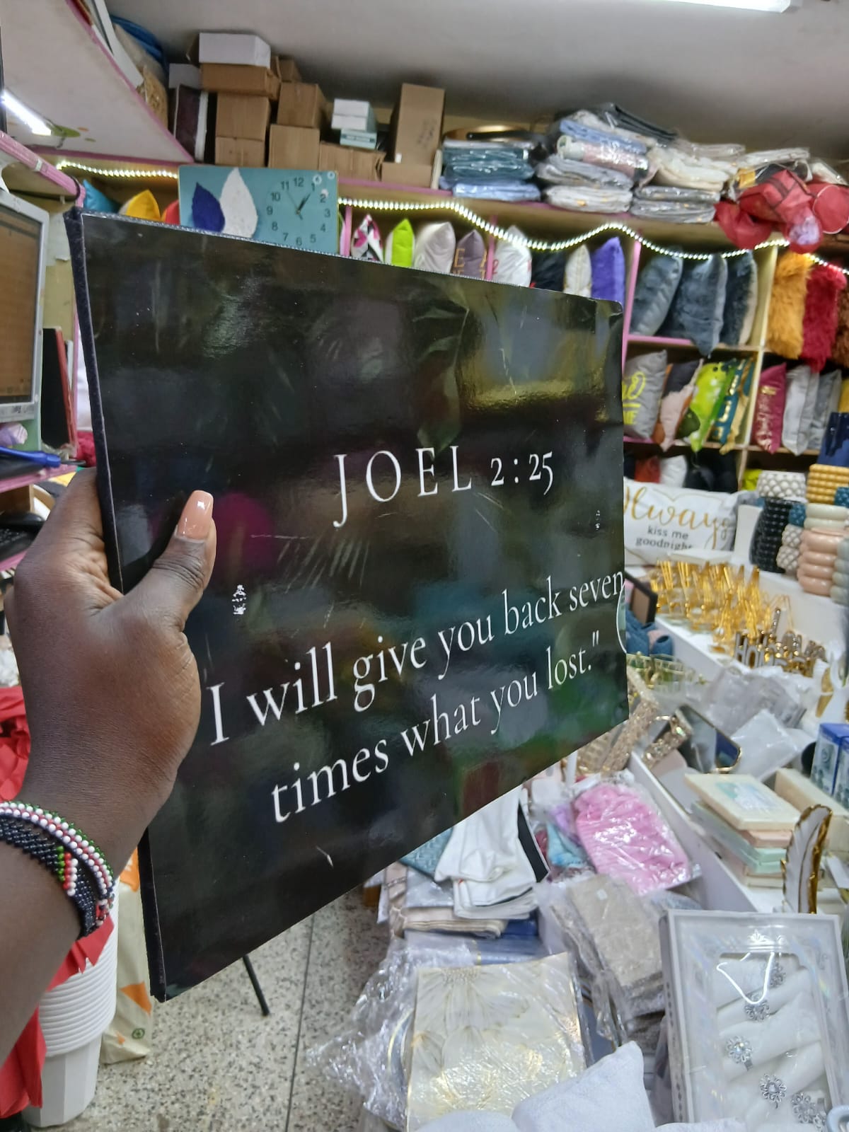 [🔥NEW SPECIAL LIMITED OFFER🔥 🥑🌽ONLY AT KILIMALL !!! ]  1Pc Brand New Stylish and Luxurious Fancy Portraits Exclusive and Enticing. Designed With Durability and Functionality