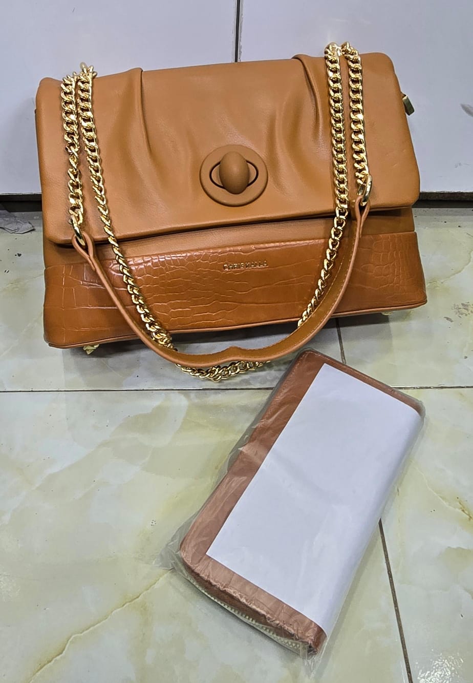 [ ⭐ MEGA OFFER ⭐+ ADDED OFFERS 🤩🤩✨ !!! ] 1Pc Brand New High Quality Stylish and Luxurious Comfortable Ladies Handbag ..Designed With Durability and Functionality ✔👌