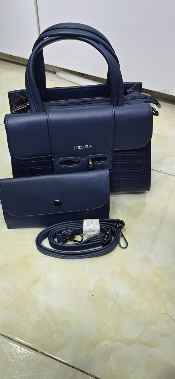 [ SHOP SMART AND SAVE BIG AT  A 🟡 REGULAR OFFER 🟡🤩🤩✨ !!! 2 IN 1 Brand New High Quality Stylish and Luxurious Comfortable Ladies Handbag ..Designed With Durability and Functionality ✔👌