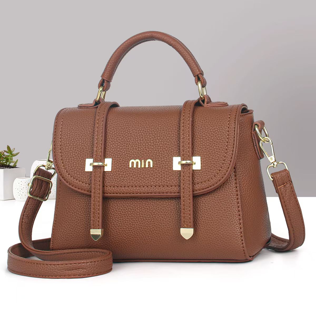 [🔥SPECIAL LIMITED OFFER🔥 🥑🌽ONLY AT KILIMALL !!! ] 1Pc Brand New High Quality Stylish and Luxurious Comfortable Ladies Handbag ..Designed With Durability and Functionality ✔👌