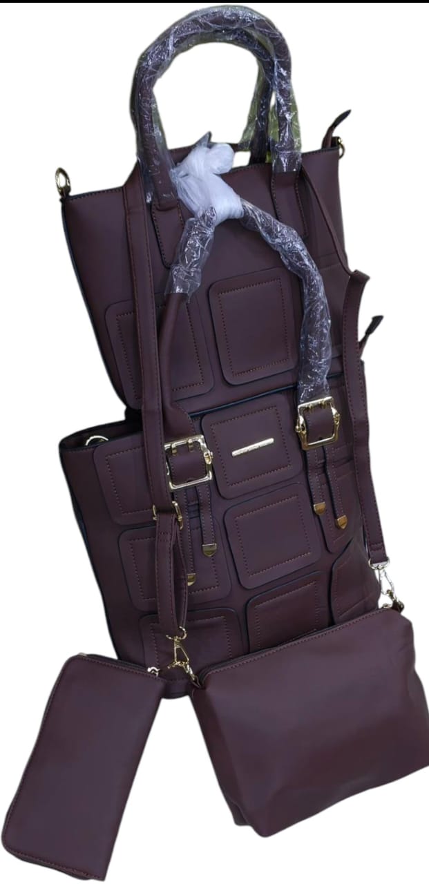 [ GRAB IT AT LOW PRICE+ 🎁 GIFT OFFER 🎁🤩🤩✨ !!! ] 4 IN 1 Brand New High Quality Stylish and Luxurious Comfortable Ladies Handbag ..Designed With Durability and Functionality ✔👌