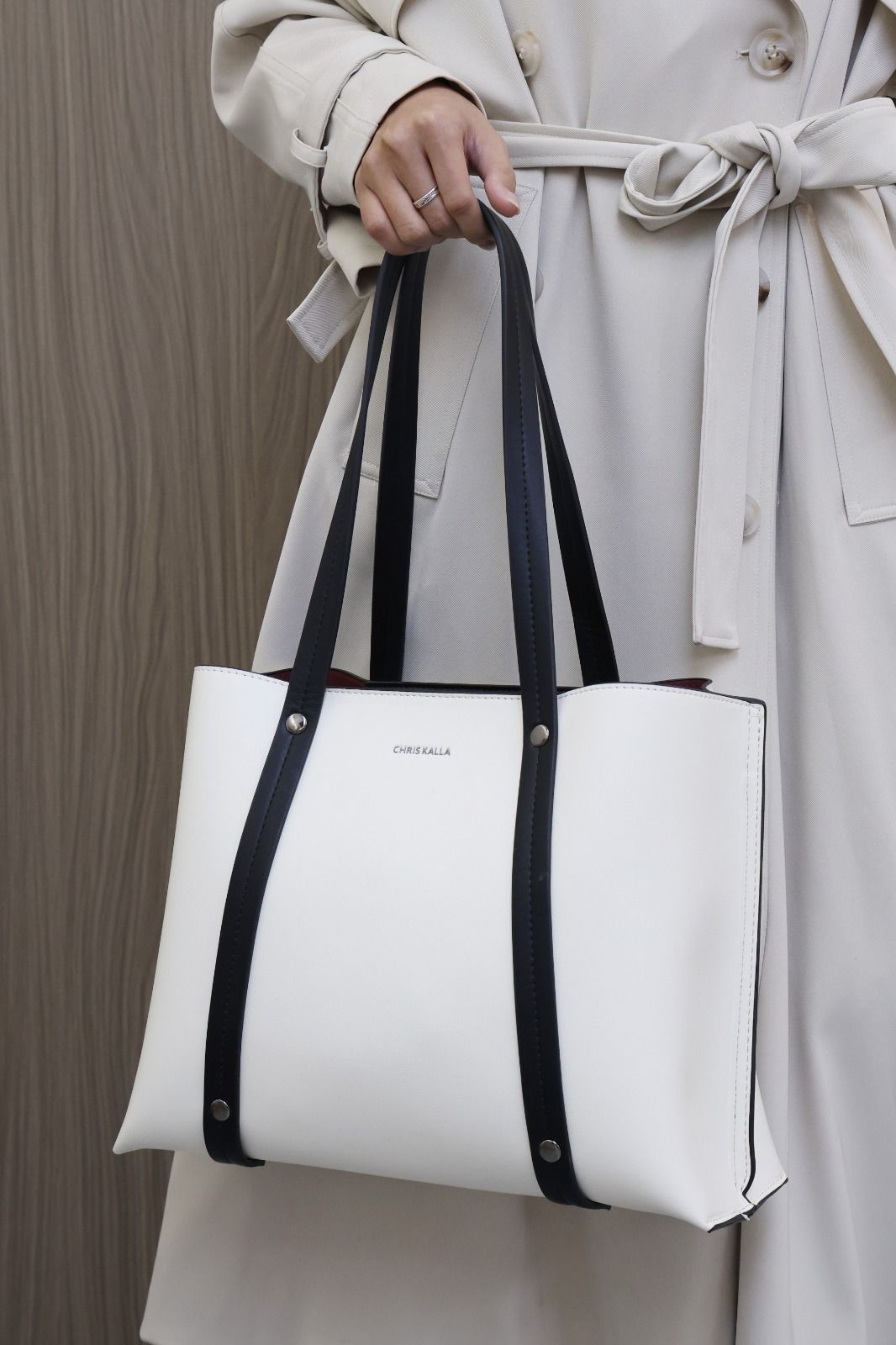 [ ⏰ TIME LIMITED OFFER ⏰ + ADDED OFFERS 🤩🤩✨ !!! ] 2 IN 1 Brand New High Quality Stylish and Luxurious Comfortable Ladies Handbag ..Designed With Durability and Functionality ✔👌