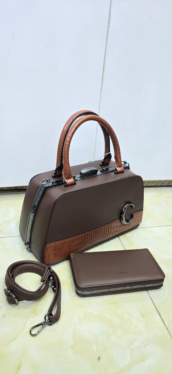 [ 🔥 TODAY OFFER 🔥 + ADDED OFFERS 🤩🤩✨ !!! ] 2 IN 1 Brand New High Quality Stylish and Luxurious Comfortable Ladies Handbag ..Designed With Durability and Functionality ✔👌