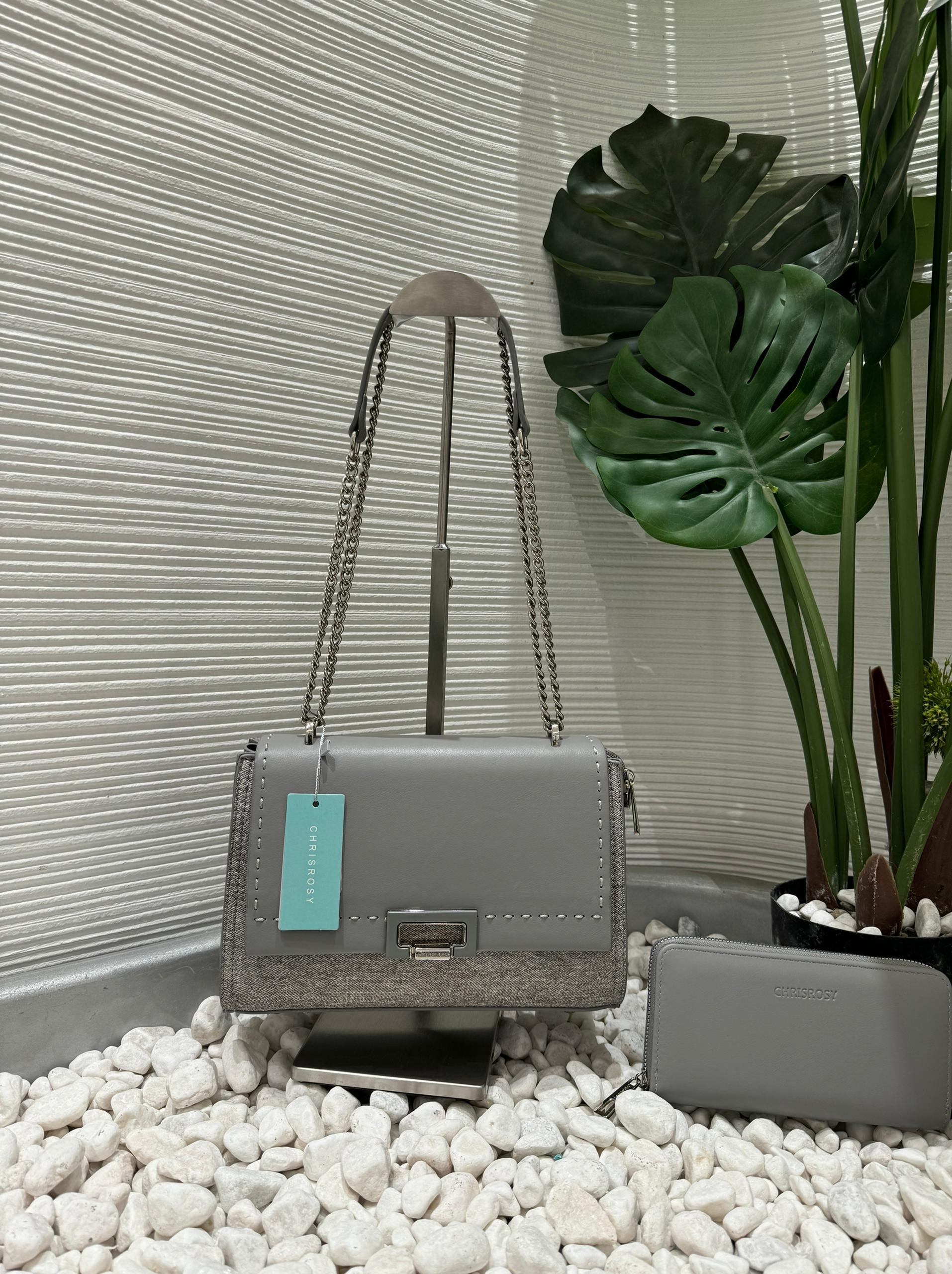 [ ❤🟢 NEW OFFER 🟢 🤩🤩✨ !!! ] 2 IN 1 Brand New High Quality Stylish and Luxurious Comfortable Ladies Handbag ..Designed With Durability and Functionality ✔👌