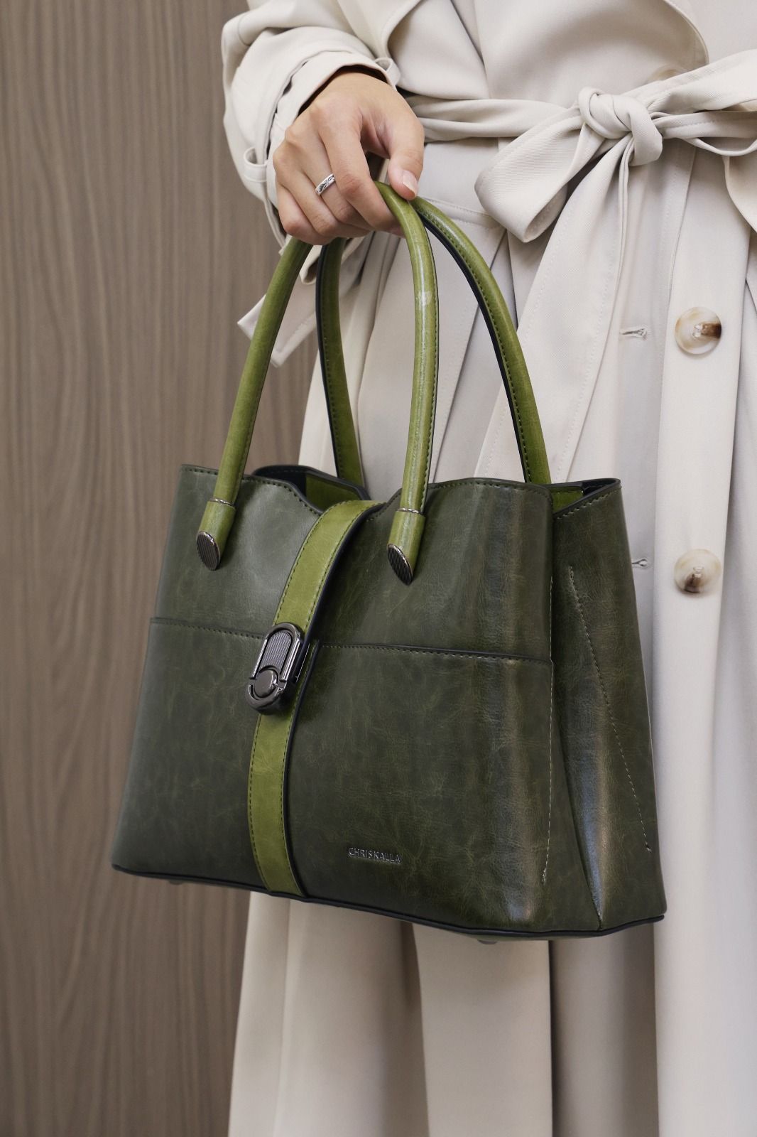 [ ❤🛒 BULK OFFER 🛒  🤩🤩✨ !!! ] 2 IN 1 Brand New High Quality Stylish and Luxurious Comfortable Ladies Handbag ..Designed With Durability and Functionality ✔👌