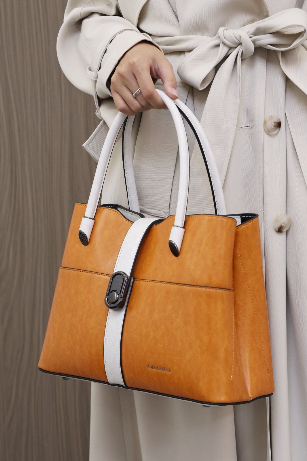[ ❤🛒 BULK OFFER 🛒  🤩🤩✨ !!! ] 2 IN 1 Brand New High Quality Stylish and Luxurious Comfortable Ladies Handbag ..Designed With Durability and Functionality ✔👌