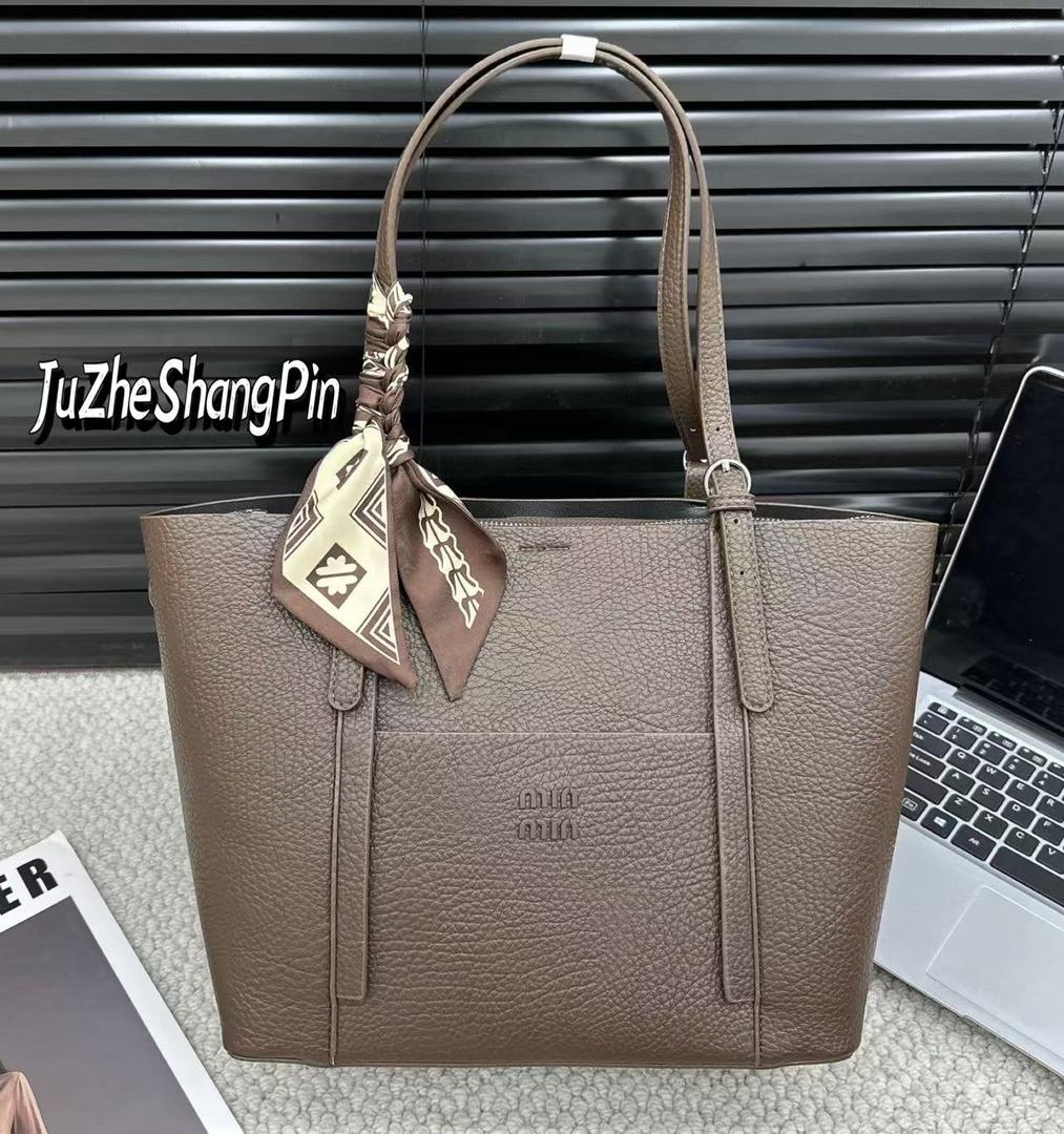 [🔥🔴 LAST CHANCE OFFER 🔴🔥 🥑🌽ONLY AT KILIMALL !!! ] 1Pc Brand New High Quality Stylish and Luxurious Comfortable Ladies Handbag ..Designed With Durability and Functionality ✔👌