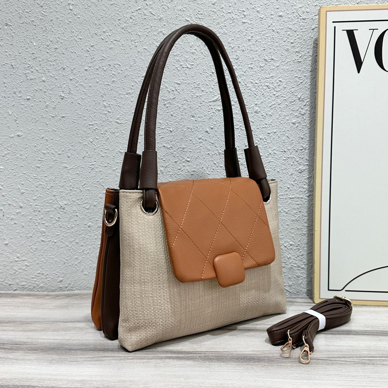 [🔥🎯 BEST VALUE OFFER 🎯🔥 🥑🌽ONLY AT KILIMALL !!! ] 1Pc Brand New High Quality Stylish and Luxurious Comfortable Ladies Handbag ..Designed With Durability and Functionality ✔👌