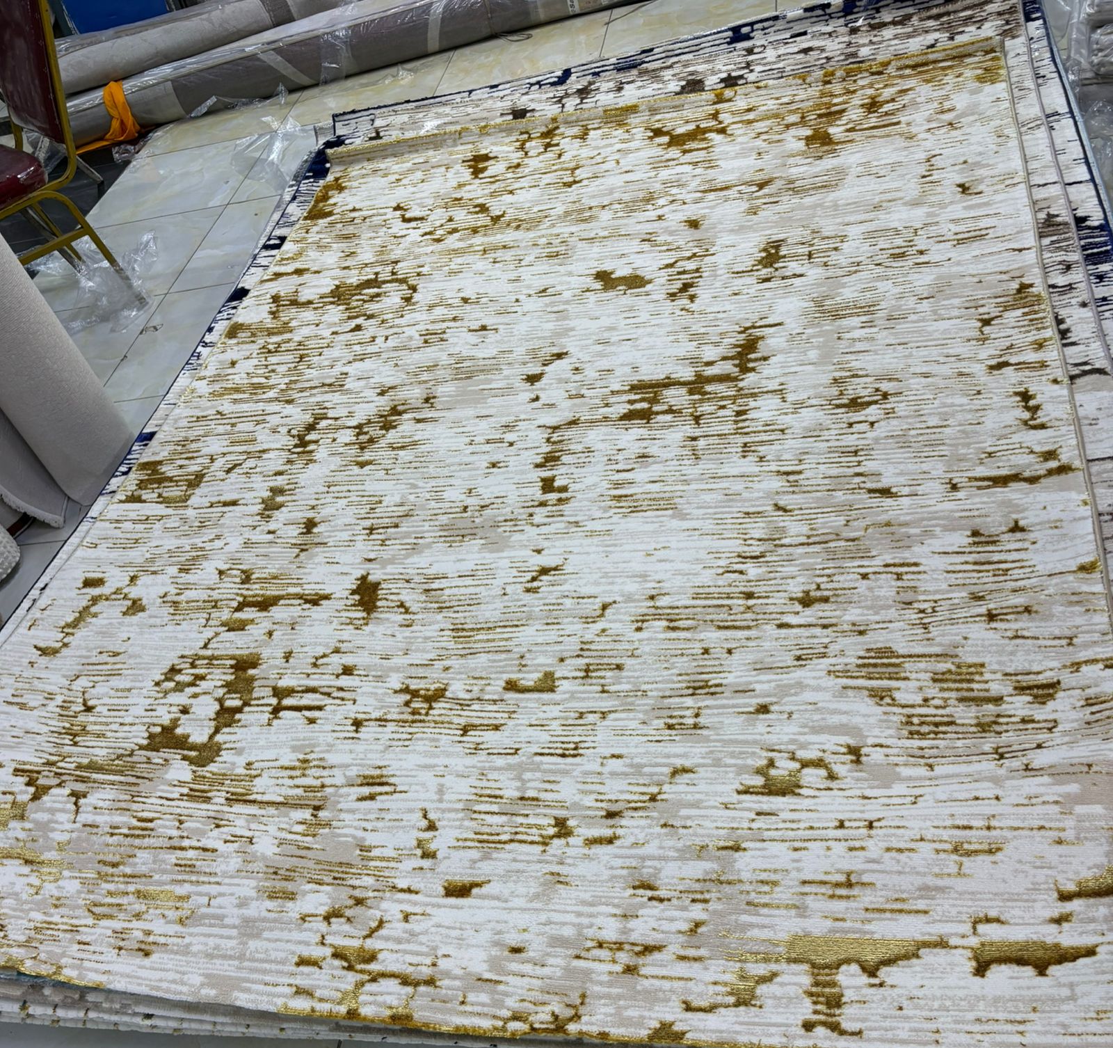 [ GRAB IT AT LOW PRICE+ 🎯 SMART OFFER 🎯🤩🤩✨ !!! ] 1Pc Size 9X12 Classy Brand New High Quality Stylish and Luxurious Carpets .That Matches and Fits Perfectly With Your Home Decor