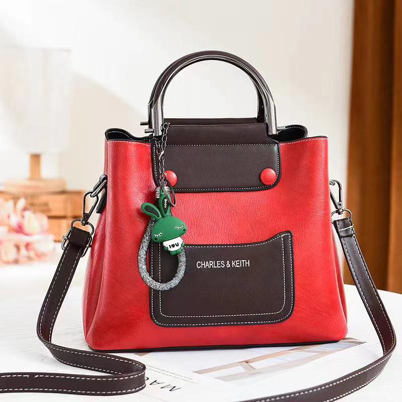 [ 🎯 BEST VALUE OFFER 🎯  🥇 🤩🤩✨ !!! 1Pc New Arrival High Quality Stylish and Luxurious Comfortable Ladies Handbag ...Designed With Durability and Functionality ✔👌